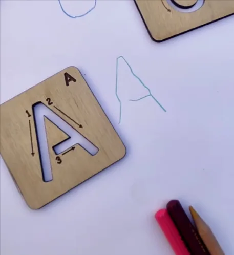 Alfabeto Stencil - Explorando las letras de forma creativa - Image 2