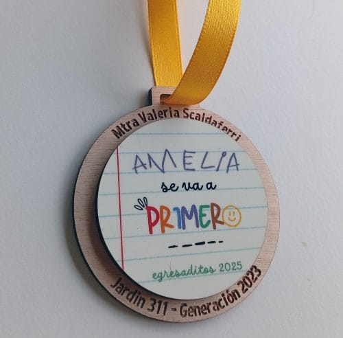 Medalla de Egreso – Modelo “Cuaderno” (Pack x 15 unidades)